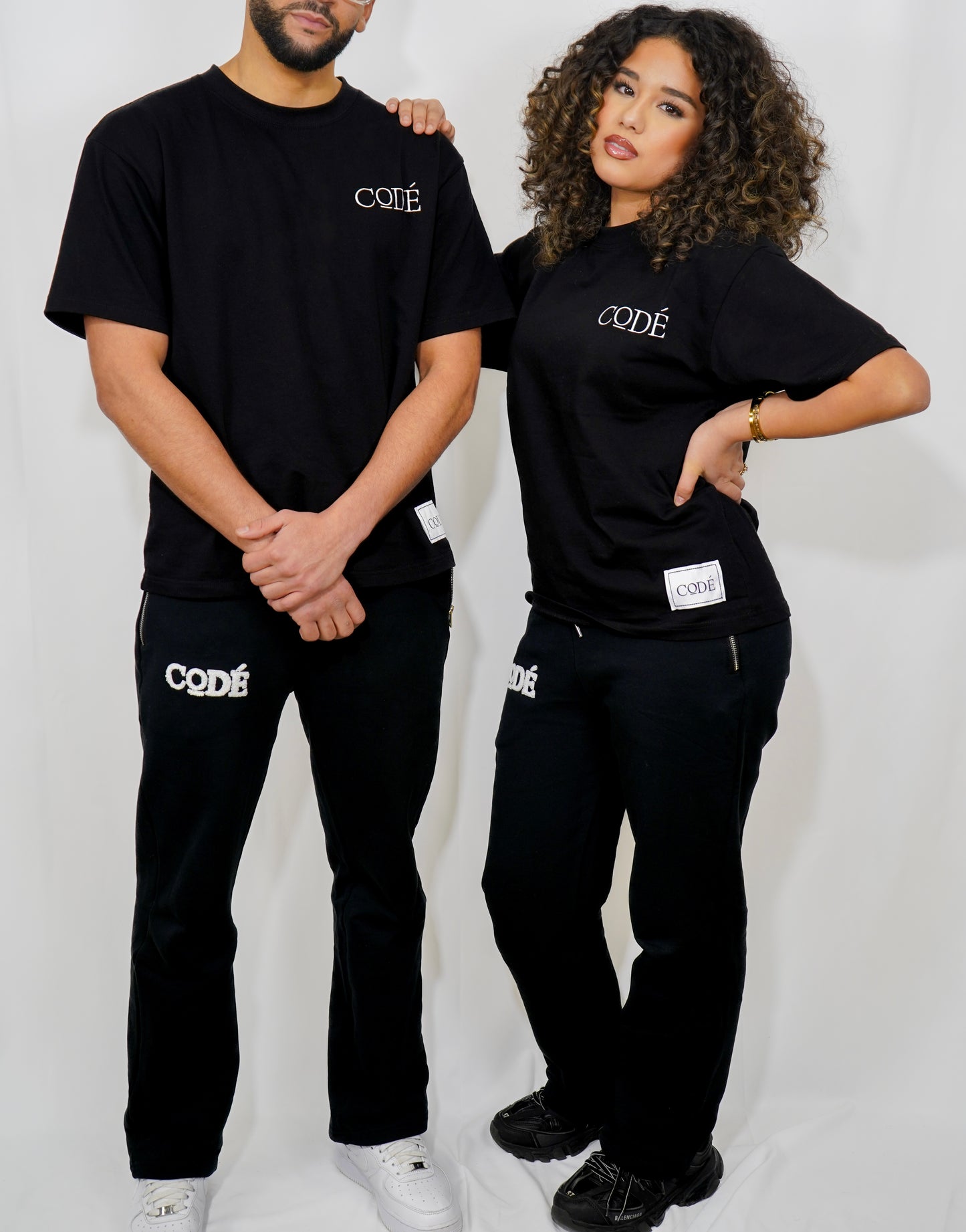 CODÉ Wide-Leg Joggers Black