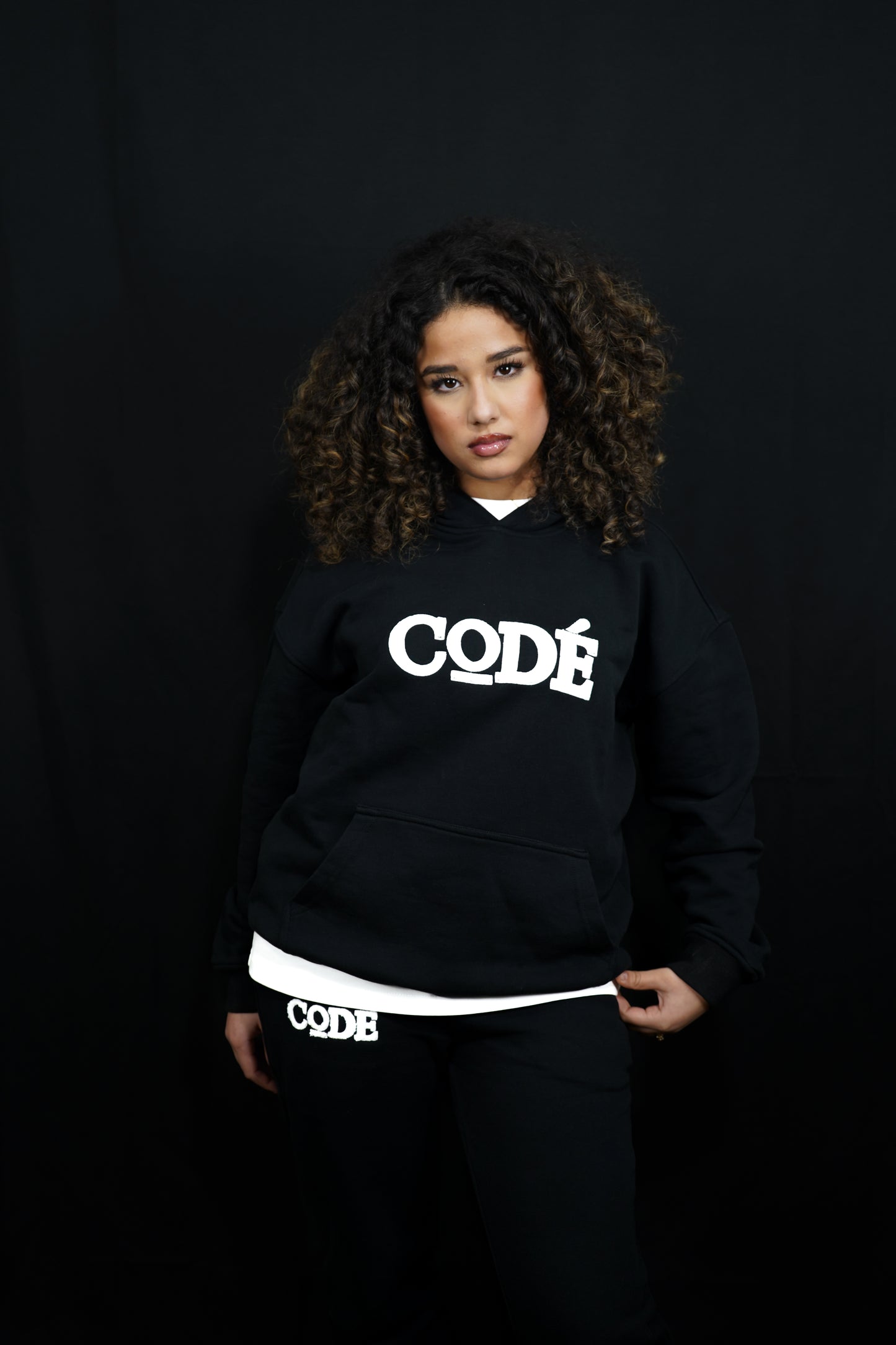CODÉ Key to Success Hoodie Black